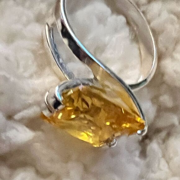 🌻 Beautiful topaz cocktail ring 🌻 - Picture 3 of 6
